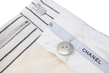 Load image into Gallery viewer, CHANEL シャネル ストライプパンツ ボトムス ココマーク P55660V41682 コットン ホワイト ブラック サイズ38 美品 中古 45438