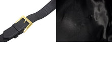 Load image into Gallery viewer, CHANEL シャネル ワンショルダーバッグ 斜めがけバッグ ココマーク 3番台 キャビアスキン ブラック ゴールド 美品 中古 45555