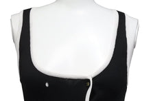 Load image into Gallery viewer, CHANEL シャネル タンクトップ ココマークボタン P05159V00233 95P コットン ブラック ホワイト サイズ36 美品 中古 45582