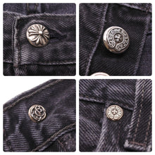 Load image into Gallery viewer, CHROME HEARTS クロムハーツ リーバイス 501 U VNTG JEAN BK セメタリークロスパッチ ブラックデニムパンツ 34インチ 美品 中古 45766