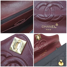 Load image into Gallery viewer, CHANEL シャネル ヴィンテージ ショルダーバッグ ミニマトラッセ 1番台 レザー ブラック ゴールド金具 良品 中古 45839