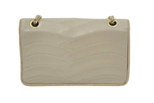 Load image into Gallery viewer, CHANEL シャネル ヴィンテージ マトラッセショルダーバッグ ココマーク 00番台 ベージュ ゴールド金具 良好 中古 45840