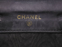 Load image into Gallery viewer, CHANEL シャネル ヴィンテージ 三つ折り財布 ココマーク グレインドカーフスキン ブラック 良品 中古 45904