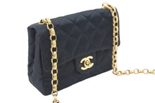 Load image into Gallery viewer, CHANEL シャネル ミニマトラッセ チェーンショルダーバッグ ココマーク 14番台 サテン ブラック ゴールド金具 良品 中古 45919
