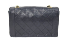 Load image into Gallery viewer, シャネル CHANEL ダイアナ 25 マトラッセ チェーン ショルダー バッグ レザー ブラック 良品 中古 45929