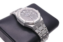 Load image into Gallery viewer, オーデマ・ピゲ AUDEMARS PIGUET ロイヤルオーク オートマティック 15450ST.OO.1256ST.02 グレー文字盤 美品 中古 45951