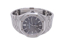 Load image into Gallery viewer, オーデマ・ピゲ AUDEMARS PIGUET ロイヤルオーク オートマティック 15450ST.OO.1256ST.02 グレー文字盤 美品 中古 45951