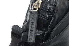 Load image into Gallery viewer, CHANEL シャネル ショルダーバッグ ココマーク スポーツライン 11番代 ブラック ライトグレー 中古 46000