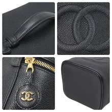Load image into Gallery viewer, CHANEL シャネル ヴィンテージ バニティバッグ キャビアスキン ココマーク 6番台 ブラック ゴールド金具 美品 中古 46136