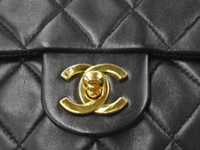 Load image into Gallery viewer, CHANEL シャネル ヴィンテージ ミニマトラッセチェーンショルダーバッグ 3番台 ブラック ゴールド金具 美品 中古 46143