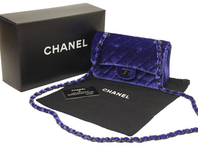 新品同様 CHANEL シャネル ミニマトラッセ チェーンショルダーバッグ 20番台 ベロア ネイビー ブラック金具 中古 46146