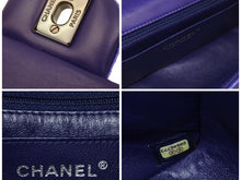 Load image into Gallery viewer, 新品同様 CHANEL シャネル ミニマトラッセ チェーンショルダーバッグ 20番台 ベロア ネイビー ブラック金具 中古 46146