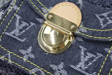 Load image into Gallery viewer, LOUIS VUITTON ルイ ヴィトン パウチィ M95383 モノグラムデニムパッチワーク グレー ハンドバッグ ポーチ 美品 中古 46181