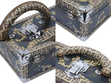 Load image into Gallery viewer, FENDI フェンディ トランク ズッキーノ ズッカ柄 カモ カモフラージュ 迷彩グリーン 7VV059 美品 中古 46211