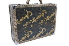 Load image into Gallery viewer, FENDI フェンディ トランク ズッキーノ ズッカ柄 カモ カモフラージュ 迷彩グリーン 7VV059 美品 中古 46211