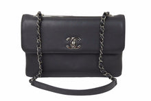 Load image into Gallery viewer, CHANEL シャネル フラップバッグ 2WAYバッグ ショルダーバッグ 26番台 ロゴプレート ラムスキン 美品 中古 46237