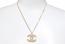 Load image into Gallery viewer, CHANEL シャネル ココマーク ネックレス ペンダント アクセサリー 12.6g 14C GP ゴールド 美品 中古 46239