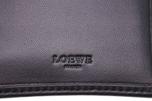 Load image into Gallery viewer, LOEWE ロエベ 二つ折り財布 カードケース 札入れ アナグラム ワンポイントロゴ 0008747115 ナッパレザー ブラック 美品 中古 46268