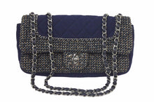 Load image into Gallery viewer, CHANEL シャネル マトラッセ ツイード Wチェーン ショルダーバッグ 20番台 ネイビー ココマーク シルバー金具 美品 中古 46300 正規品