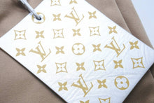 Load image into Gallery viewer, Louis vuitton ルイヴィトン 20SS ステープルズエディション パンツ RM202Q NKO HHP44W ベージュ サイズ42 美品 中古 46357
