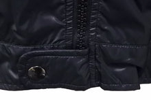 Load image into Gallery viewer, 極美品 DOLCE&amp;GABBANA ドルチェ&amp;ガッバーナ ナイロン ジャケット ブラック ホワイト レッド G9F21T サイズ44 中古 46390