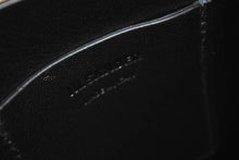 Load image into Gallery viewer, 極美品 JIL SANDER ジルサンダー フォンケース ショルダーバッグ レザー ブラック ロゴ 携帯ケース スマホケース 中古 46424