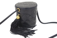 Load image into Gallery viewer, CHANEL シャネル 飯盒炊飯型 ショルダー 縦長 マトラッセ チャーム付き ミニバッグ 中古 46475