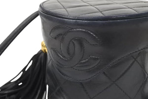 CHANEL シャネル 飯盒炊飯型 ショルダー 縦長 マトラッセ チャーム付き ミニバッグ 中古 46475