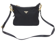 Load image into Gallery viewer, PRADA プラダ ショルダーバッグ ブラック 三角ロゴプレート ナイロン ゴールド金具 中古品 46498