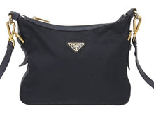 Load image into Gallery viewer, PRADA プラダ ショルダーバッグ ブラック 三角ロゴプレート ナイロン ゴールド金具 中古品 46498