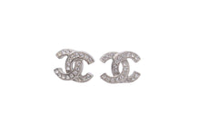 Load image into Gallery viewer, 極美品 CHANEL シャネル ピアス アクセサリー ココマーク 両耳 F20V 1.3g メタル ラインストーン シルバー 中古 46527