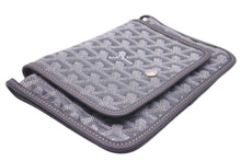 Load image into Gallery viewer, 新品同様 GOYARD ゴヤール Plumet プリュメ ショルダーバッグ 斜めがけポシェット ストラップ無し PVC レザー グレー 中古 46537