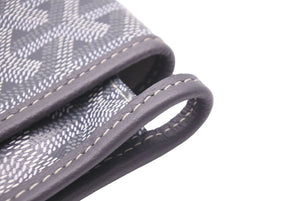新品同様 GOYARD ゴヤール Plumet プリュメ ショルダーバッグ 斜めがけポシェット ストラップ無し PVC レザー グレー 中古 46541