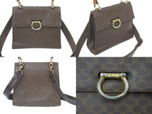 Load image into Gallery viewer, CELINE セリーヌ 2WAYバッグ ショルダーバッグ ハンドバッグ マカダム柄 PVC ゴールド金具 ブラウン 中古 46799