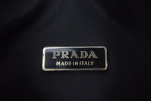 Load image into Gallery viewer, PRADA プラダ MV515 ホーボー ハンドバッグ ミニバッグ 三角ロゴ金具 プレート ナイロン ブラック レディース 美品 中古 45966