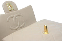 Load image into Gallery viewer, CHANEL シャネル ヴィンテージ ミニマトラッセチェーンショルダーバッグ 1番台 ベージュ ゴールド金具 美品 中古 46861