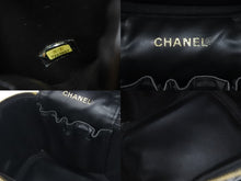 Load image into Gallery viewer, CHANEL シャネル ハンドバッグ ココマーク バニティ CH220051 7番台 02年 ブラック ゴールド金具 美品 中古 46862