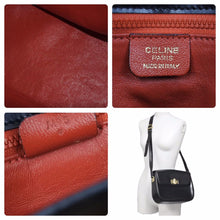 Load image into Gallery viewer, CELINE セリーヌ レザー ショルダーバッグ ブラック レザー ロゴ ゴールド金具 斜めがけ M95 中古 46871 正規品