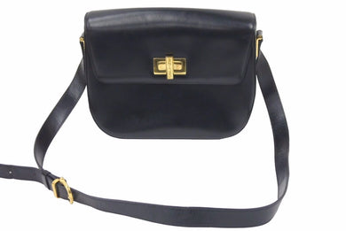 CELINE セリーヌ レザー ショルダーバッグ ブラック レザー ロゴ ゴールド金具 斜めがけ M95 中古 46871 正規品