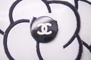 CHANEL シャネル ココマーク カメリアコサージュ ブローチ アクセサリー ラバー GP 10.4g ホワイト ブラック 良品 中古 46879
