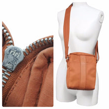 Load image into Gallery viewer, HERMES エルメス アカプルコ バンドリエール ショルダーバッグ キャンバス オレンジ シルバー金具 美品 中古 46899 正規品