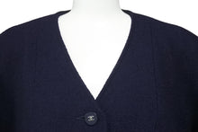 Load image into Gallery viewer, デッドストック 極美品 CHANEL シャネル ヴィンテージ ノーカラー コート 96P P06302V04615 ネイビー サイズ44 中古 46992