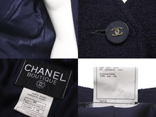 Load image into Gallery viewer, デッドストック 極美品 CHANEL シャネル ヴィンテージ ノーカラー コート 96P P06302V04615 ネイビー サイズ44 中古 46992
