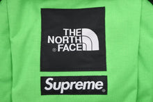 Load image into Gallery viewer, 極美品 Supreme シュプリーム The NorthFace 2020年春夏 RTG バックパック グリーン 2020年春夏新作 中古 47006