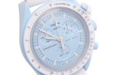 Load image into Gallery viewer, OMEGA オメガ Swatch スウォッチ ミッション トゥ ウラヌス バイオセラミック ムーンスウォッチ ライトブルー 美品 中古 47015