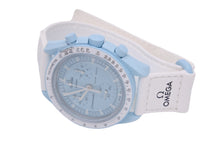 Load image into Gallery viewer, OMEGA オメガ Swatch スウォッチ ミッション トゥ ウラヌス バイオセラミック ムーンスウォッチ ライトブルー 美品 中古 47015