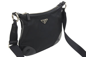 PRADA プラダ AW A3699 ロゴ プレート テスートナイロン レザー 斜めがけ ショルダー バッグ サコッシュ 黒 中古 47069