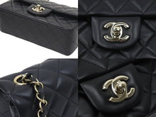 Load image into Gallery viewer, 新品未使用 CHANEL シャネル ミニマトラッセ 2023Cruise フラップバッグ ショルダーバッグ A69900Y04059 94305 ラムスキン 47117