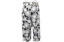 Load image into Gallery viewer, CHANEL シャネル ライオンイラスト パンツ ロングパンツ P37605V27394 M6895 シルク ホワイト ブラック 美品 中古 47125