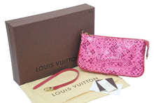 Load image into Gallery viewer, LOUIS VUITTON ルイヴィトン ポシェットコスミック アクセサリーポーチ 村上隆 M93166 PVC パテントレザー ローズ 美品 中古 47206